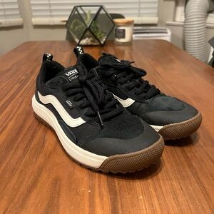 Vans MTE Black and White Men's Shoes